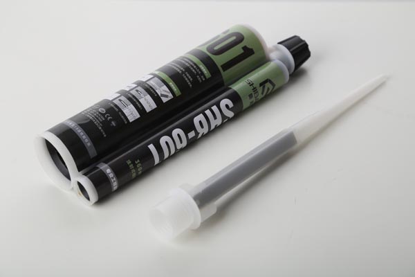 植筋養(yǎng)護(hù)期間，能否觸動(dòng)桿體？ 