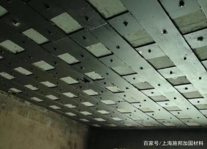 粘貼鋼板與粘貼碳纖維布，誰(shuí)強(qiáng)誰(shuí)弱?